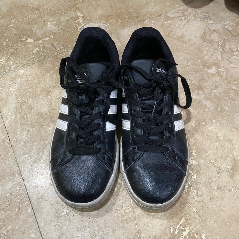 Adidas Women’s Black and White Sneakers Size 7.5